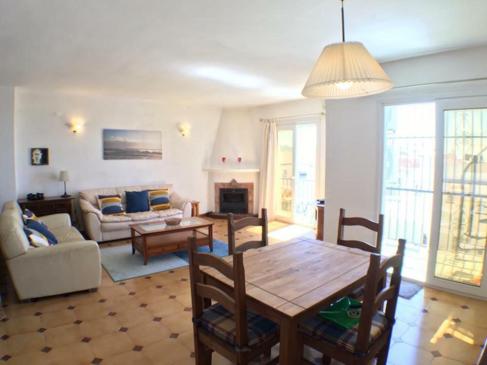 Casa Angelines Holiday Home 内尔哈 外观 照片